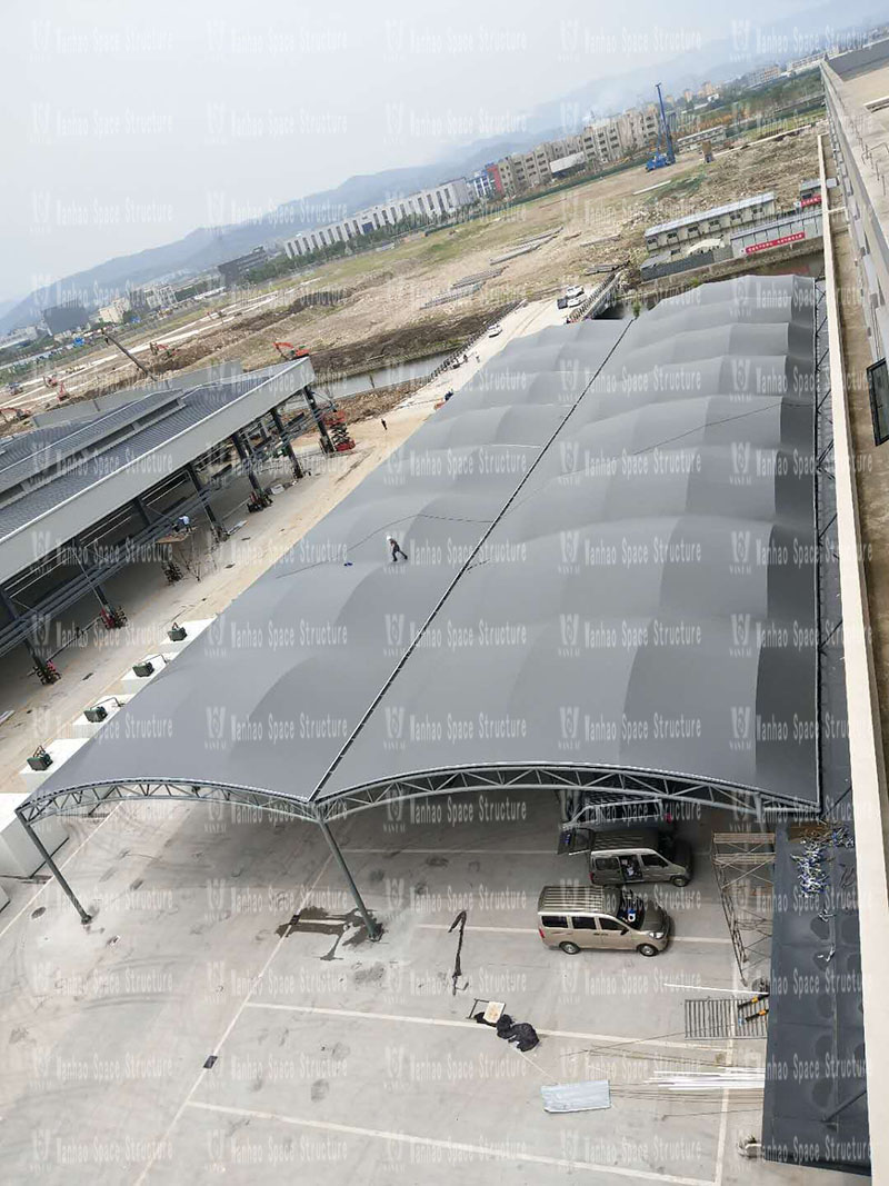 Fenghua Fangqiao agricultural and sideline steel structure canopy project won the award