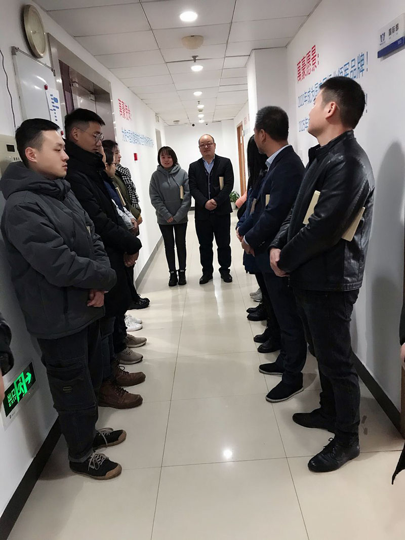 Wanhao Spatial Structure Benefit: Give cash rewards to the manager of the construction department of the Weihai Economic and Trade Exchange Center