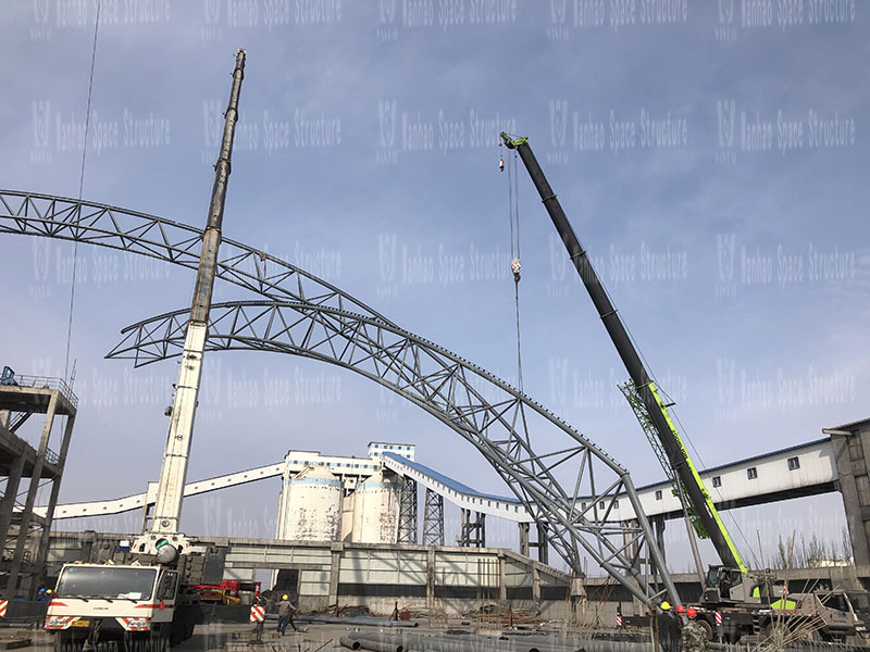 The steel structure construction of the steel frame membrane shed construction project of Inner Mongolia Energy Great Wall Coal Preparation Plant