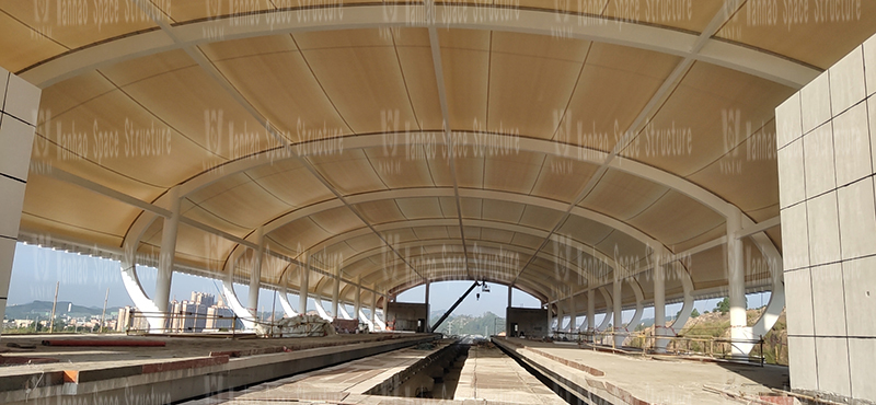 The steel-membrane structure of the Lianhu Station of Qingyuan Maglev Project is coming to an end