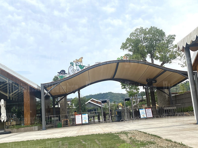 The ETFE canopy and PTFE landscape umbrella structure project of Yueqing Tieding Slide Park was completed