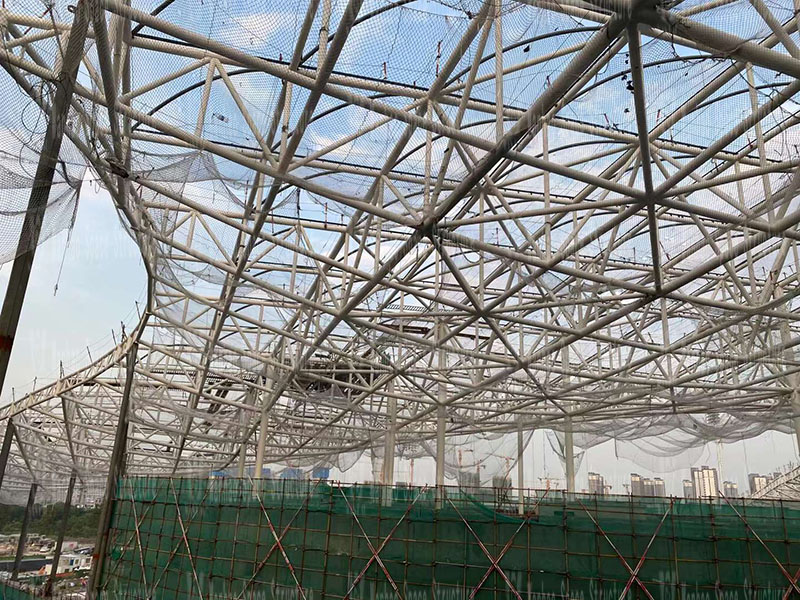 The membrane structure project of the Hangzhou Asian Games baseball (soft) ball sports and cultural center is under construction