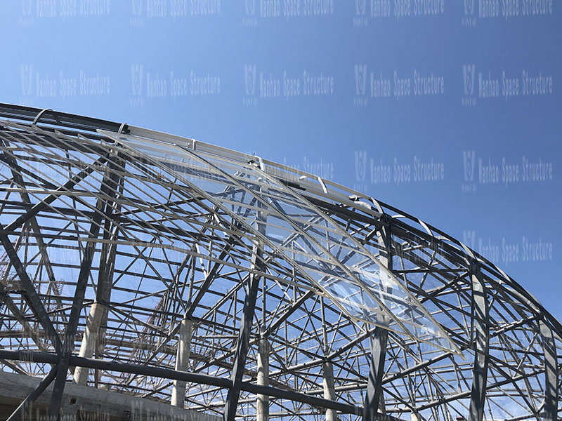 The steel membrane structure in the model area of the ETFE roof membrane structure project of Chongqing Longxing Football Stadium is completed