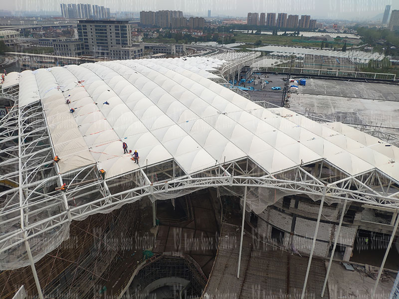 Membrane structure installation in Hangzhou Asian Games baseball (soft) ball sports and cultural center membrane structure project