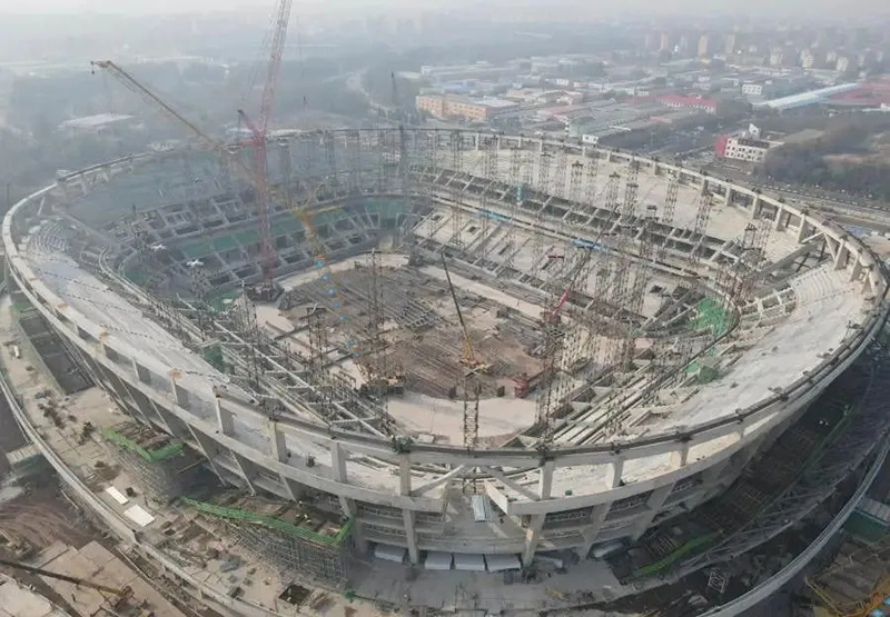 60% of the steel structure of the facade of the 2023 Asian Cup Youth Football Stadium is completed, and the "jumping waves" are initially displayed