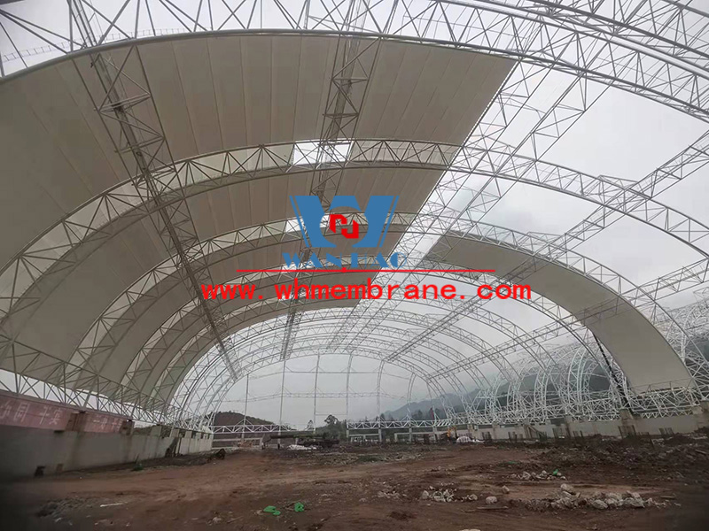 The membrane structure is being installed in the construction project of Sichuan Gaoxing Coal Reserve Base