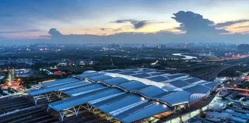 The roof of Guangzhou South Railway Station is actually soft