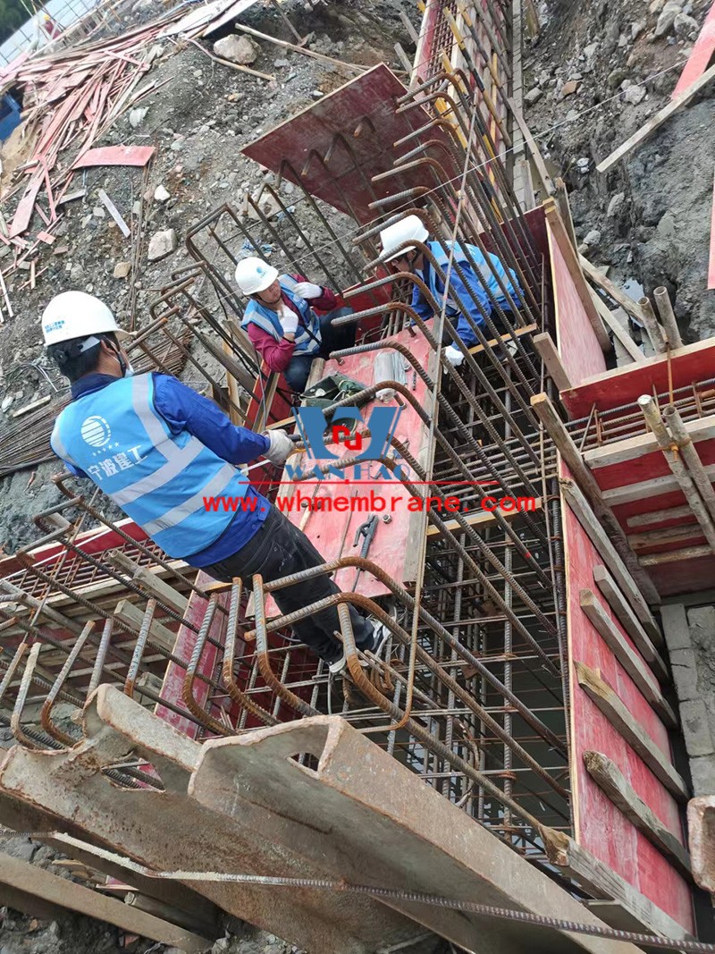 The construction of the membrane structure project of the outdoor sports venue reconstruction and expansion project of the University of Nottingham Ningbo China began