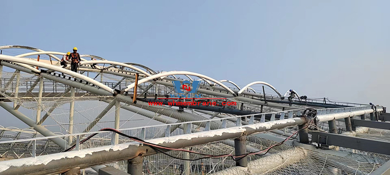 Xiangyang Olympic Sports Center membrane structure project steel structure is nearing the end, membrane structure installation began