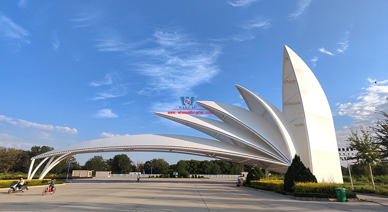 The steel film structure project of Malian Desert Park in Dingbian, Shaanxi Province was completed