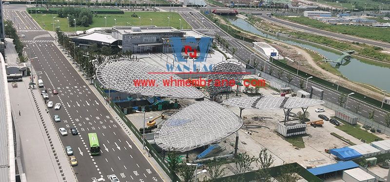 Steel structure of butterfly shaped space in front square of Zhangjiagang Station of Shanghai-Nantong Railway