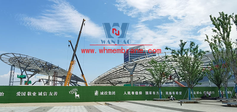 Steel structure of butterfly shaped space in front square of Zhangjiagang Station of Shanghai-Nantong Railway