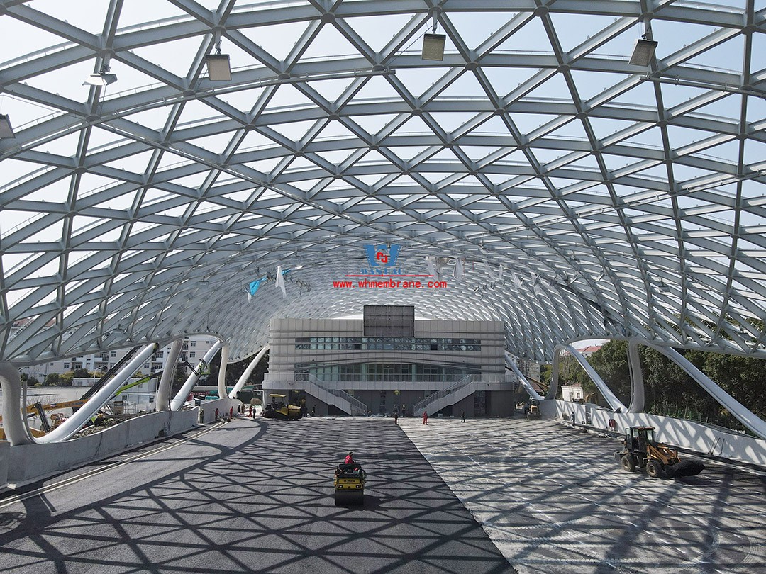 The rhythmic beauty of steel structure hyperbolic reticulated shell