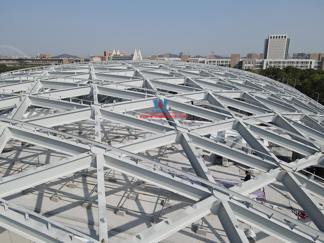 The rhythmic beauty of steel structure hyperbolic reticulated shell