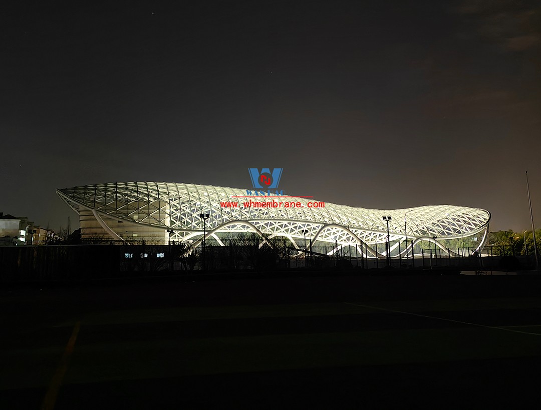 The rhythmic beauty of steel structure hyperbolic reticulated shell