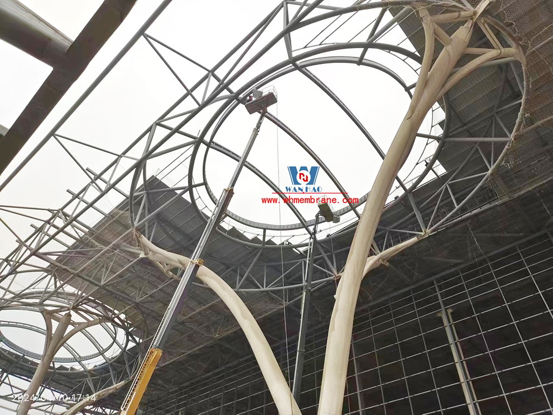 Chongqing East Railway Station is full of regional elements and cultural characteristics