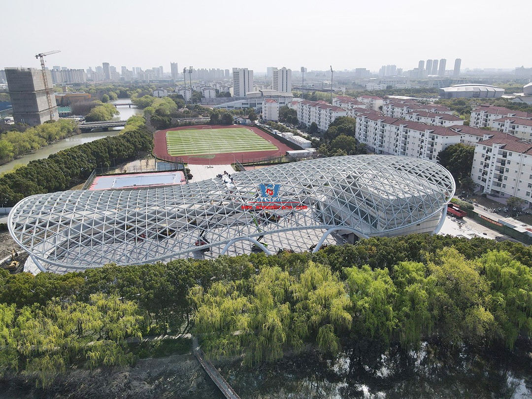 Congratulations | this ETFE steel film structure wind and rain playground dome successfully completed