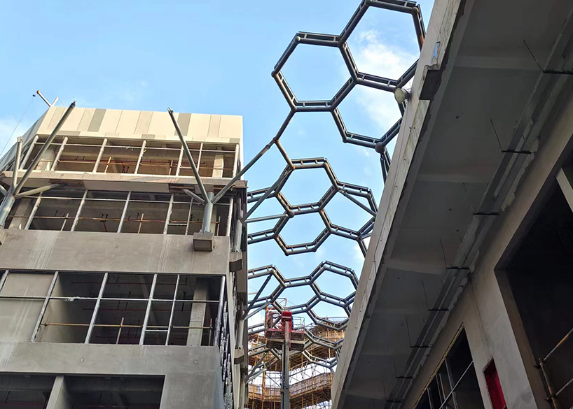 Changan Li shoppingmall ETFE air pillow steel membrane lightweight technical  tensile structure project