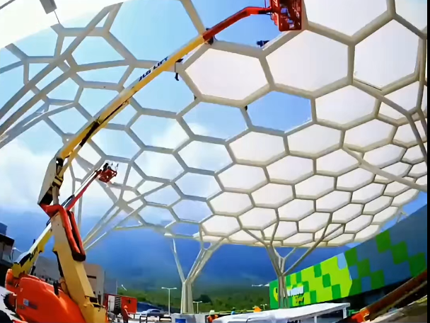 Wonderful ETFE membrane structure, with its own artistic membrane structure