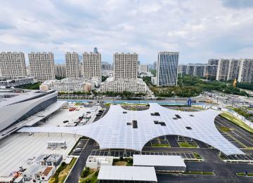The Taizhou ETFE Air Pillow Canopy Remains Unscathed after the  the Powerful Typhoon Test