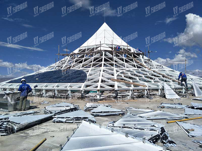 The Steel Membrane Structure Project of the Qinghai Chaka Salt Lake Sky Distribution Center is Completed