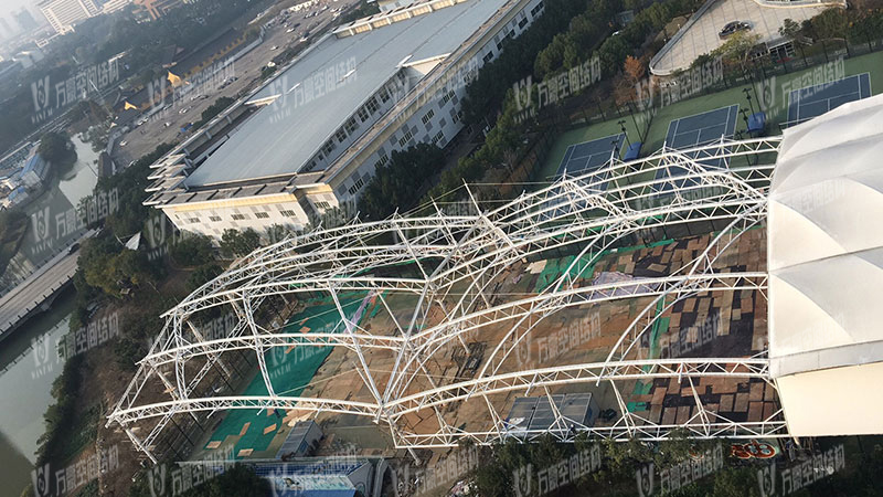 The steel structure of Ningbo Tennis Center Sunshade Project has been completed